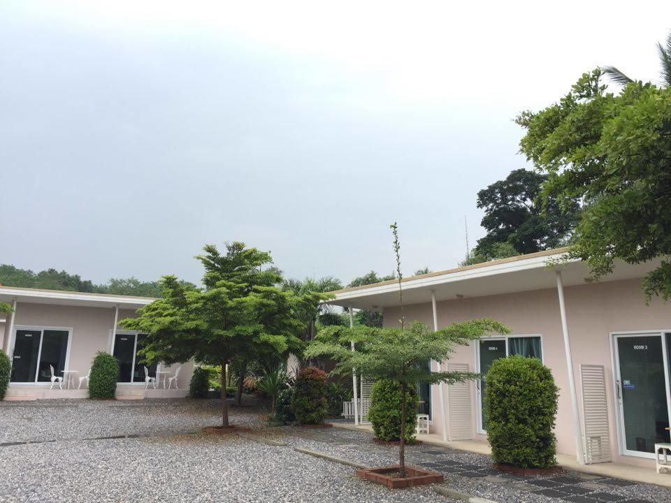 Baan Chan Suan Nong Nam Daeng Exterior foto